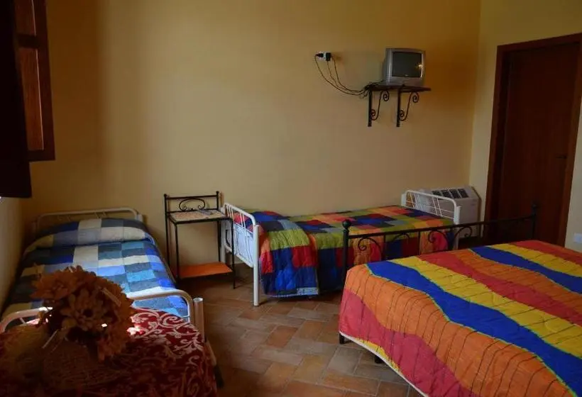 スタンダード4人部屋, B&b Il Casolare