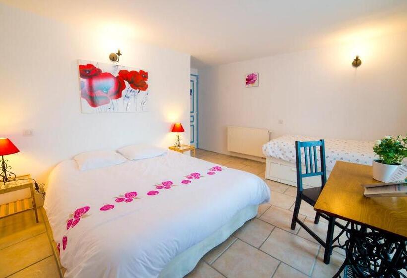 חדר קלאסי לארבעה, Chambres D Hôtes Entre Dolmens Et Fontaines