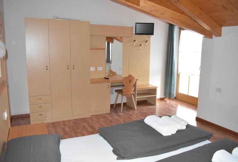 발코니 디럭스 룸, Agriturismo Maso Tafol