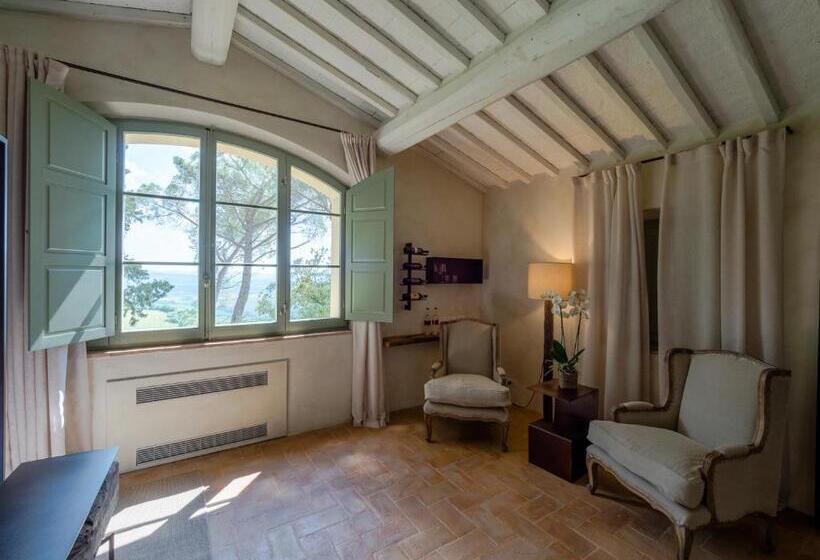 Полулюкс, Argiano Dimore Wine Relais