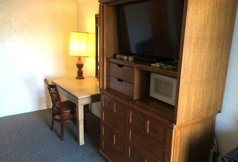 豪华房间, Connell Inn And Suites