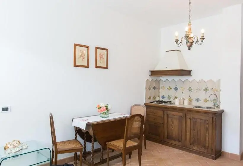 スタンダードスタジオ, Il Borgo Di San Michele