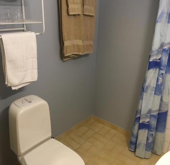 スタンダードルーム, L Bruksvallsliden