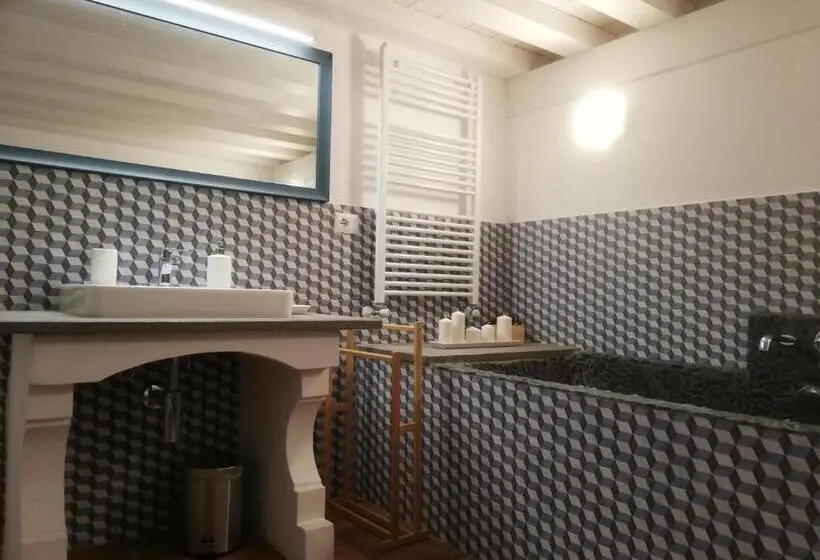デラックスルーム, Podere L Olmaia
