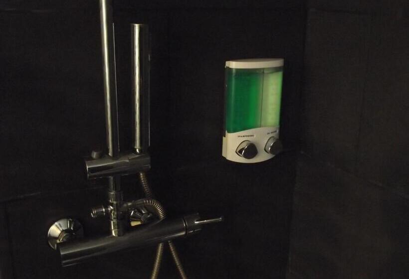 Пятиместный Стандартный Номер, Les Belles époques B&b   Piscine   Terrasses   Brumisateurs   Proche Puy Du Fou