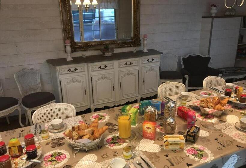 Номер Стандарт, Les Belles époques B&b   Piscine   Terrasses   Brumisateurs   Proche Puy Du Fou