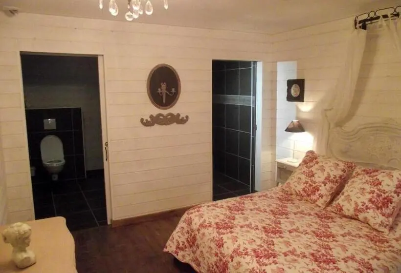 スタンダードルーム, Les Belles époques B&b   Piscine   Terrasses   Brumisateurs   Proche Puy Du Fou