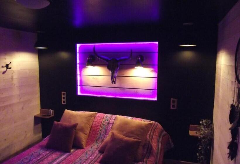 Номер Deluxe Кровать Кинг, Les Belles époques B&b   Piscine   Terrasses   Brumisateurs   Proche Puy Du Fou