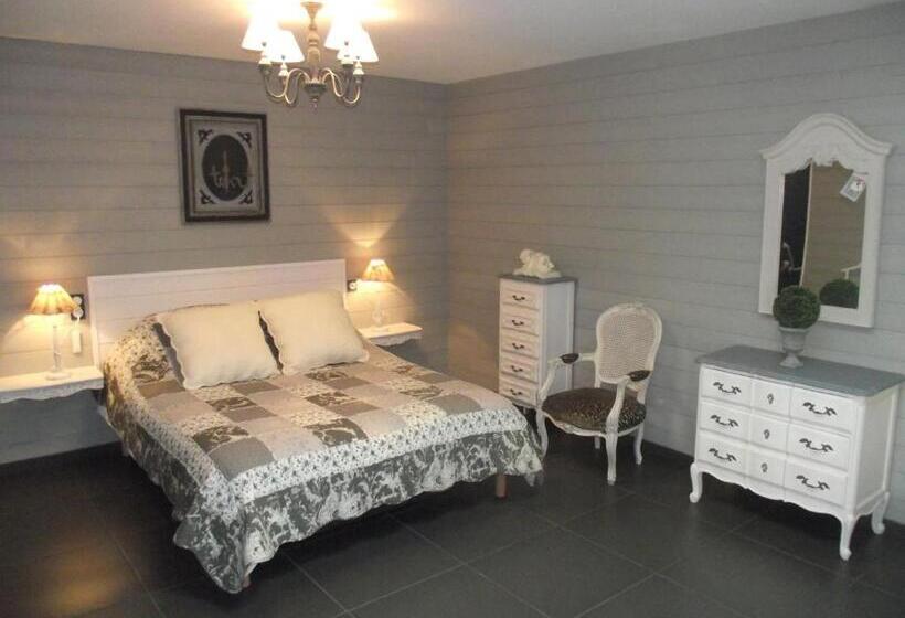 Пятиместный Стандартный Номер, Les Belles époques B&b   Piscine   Terrasses   Brumisateurs   Proche Puy Du Fou