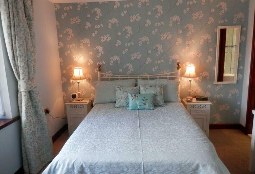 Номер Deluxe, Finjaro