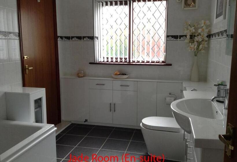 Номер Deluxe, Finjaro