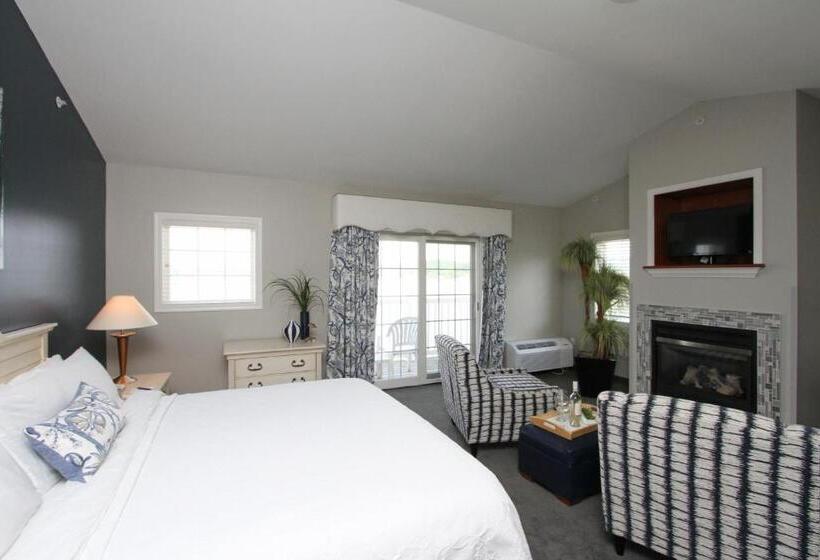 جناح ديلوكس, Bay Pointe Inn