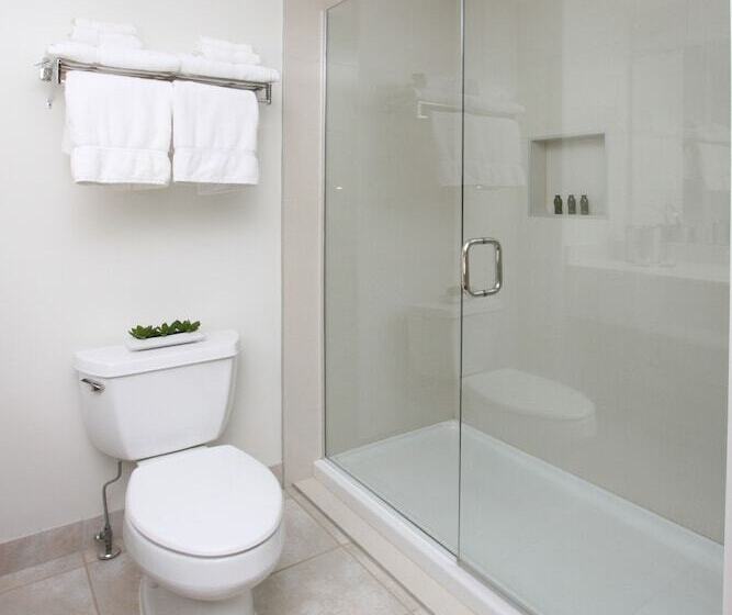 豪华房间, Bay Pointe Inn