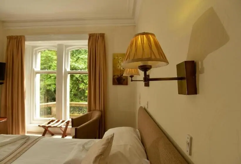 キングサイズベッドのスタンダードルーム, Steeton Hall Hotel & Restaurant
