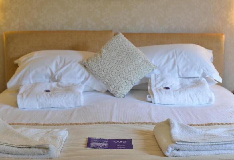 キングサイズベッドのデラックスルーム, Steeton Hall Hotel & Restaurant