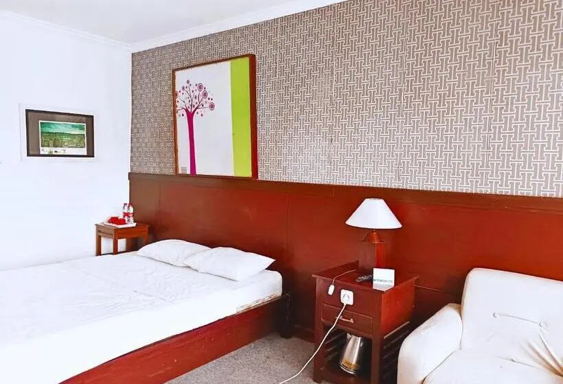 デラックスルーム, Taman Wisata Kopeng Resort Powered By Cocotel