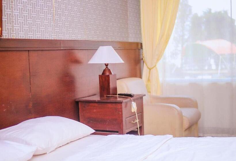 Quarto deluxe, Taman Wisata Kopeng Resort Powered By Cocotel