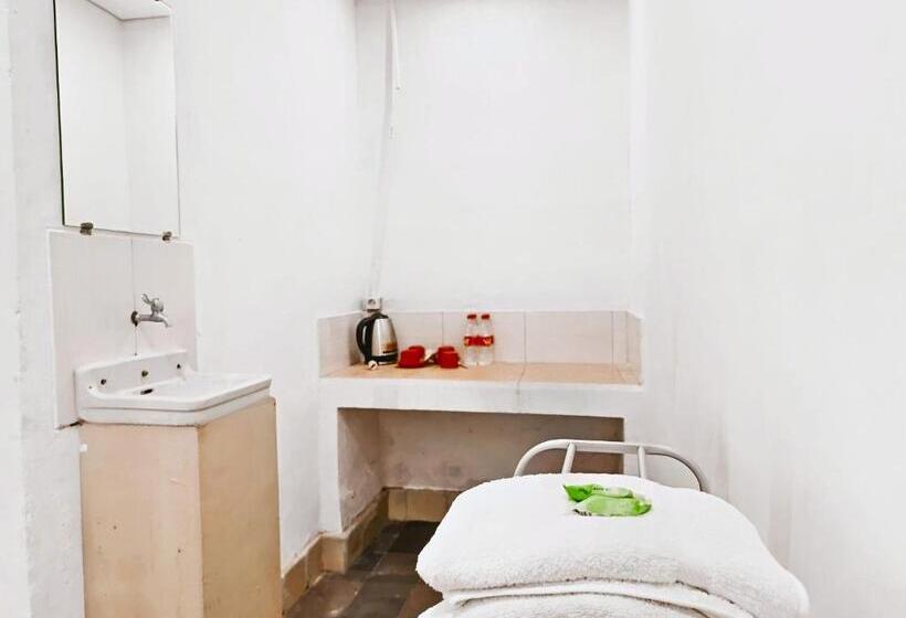 Delüks Aile Odası, Taman Wisata Kopeng Resort Powered By Cocotel