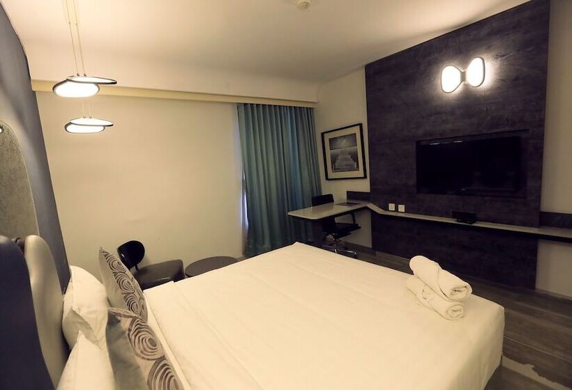 豪华房间, Humming Bird Hotel & Banquet