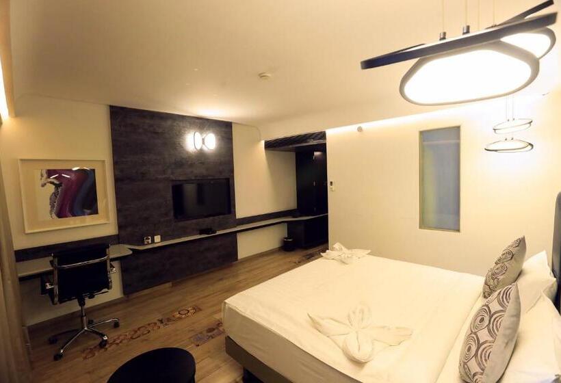 חדר סופריור, Humming Bird Hotel & Banquet