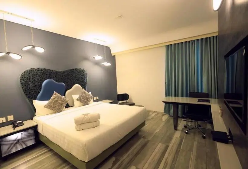 デラックスルーム, Humming Bird Hotel & Banquet