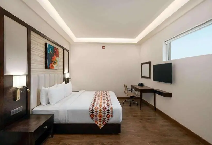 身障者適用キングサイズベッドルーム, Ramada By Wyndham Kapurthala