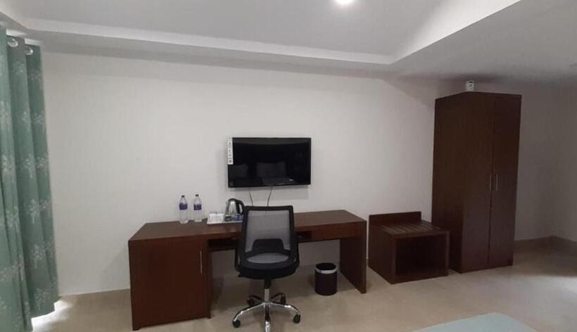 Номер Премиум, Aranya Resort By Mrugavani