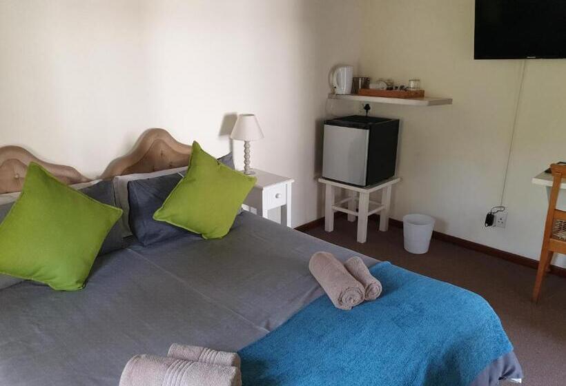 غرفة أساسية, Malagas