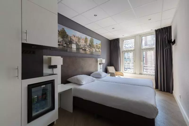 コンフォートルーム, Amsterdam De Roode Leeuw