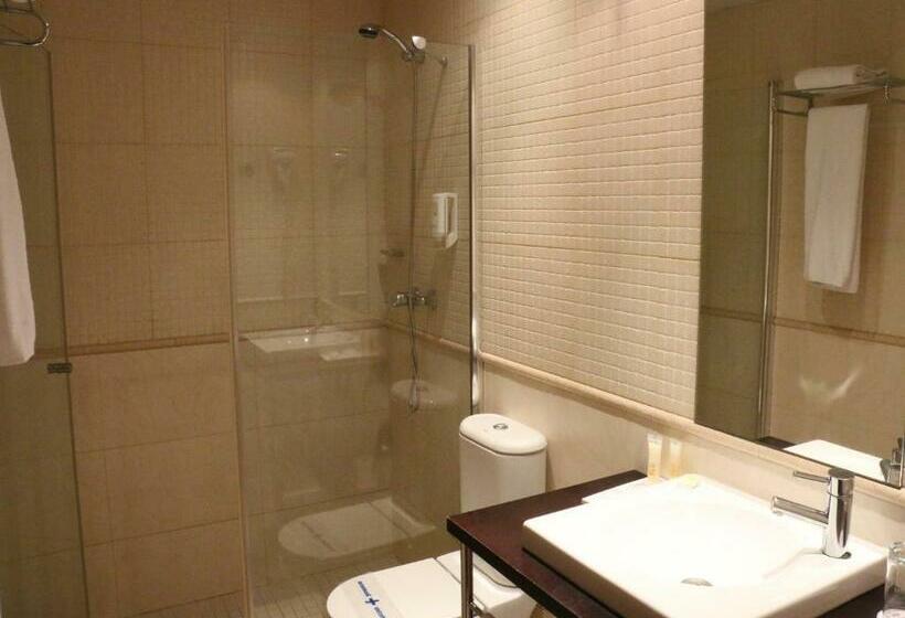 اتاق استاندارد یک نفره, Acta Sant Just