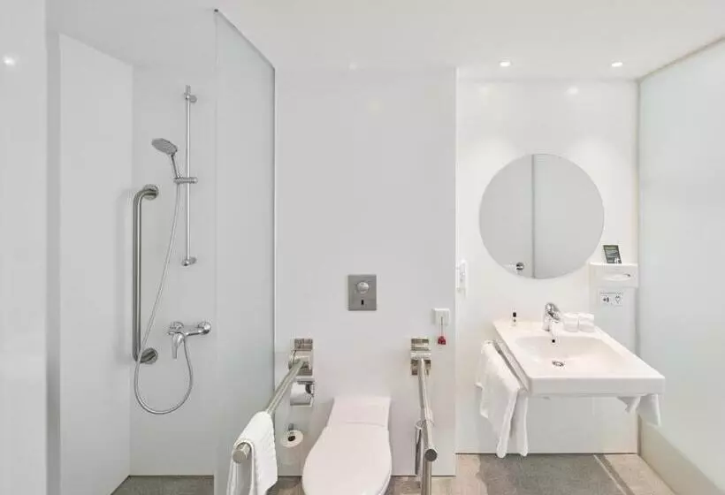 اتاق استاندارد برای معلولان, Holiday Inn Vilnius, An Ihg