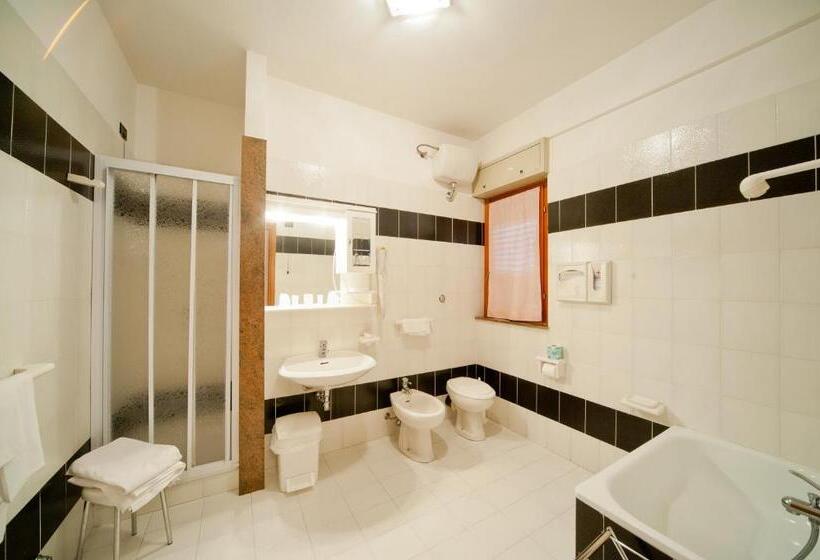 Четырехместный Номер Стандарт, Il Quadrifoglio