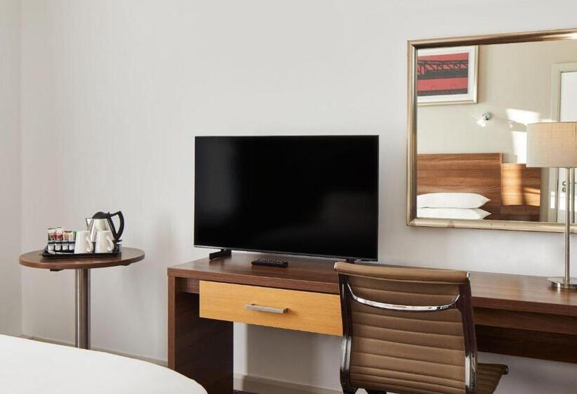 スーペリアトリプルルーム, Leonardo Newcastle