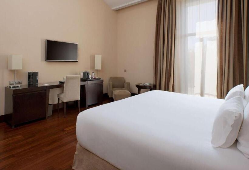 اتاق سوپریور سه تخته, NH Collection Palacio De Aranjuez