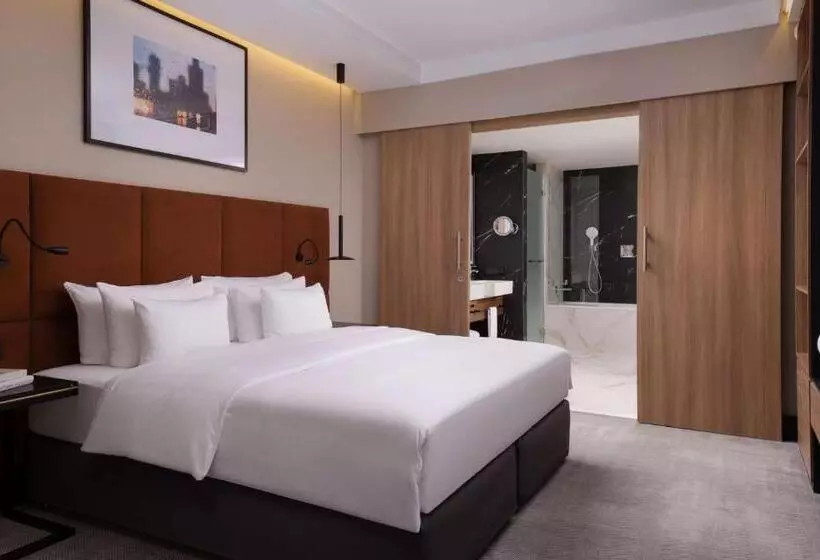 Perhesviitti, Radisson Collection Hotel, Warsaw