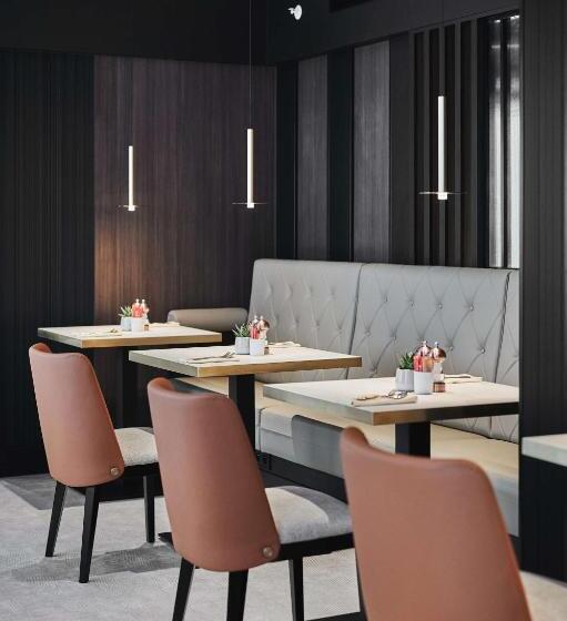 اتاق اجرایی با مشاهده, Radisson Collection Hotel, Warsaw