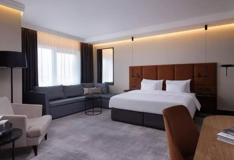 Juniorsviitti, Radisson Collection Hotel, Warsaw