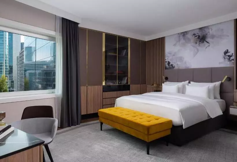 Presidenttisviitti, Radisson Collection Hotel, Warsaw