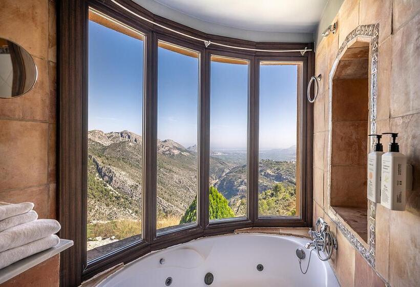 带按摩功能的小型套房, Alahuar