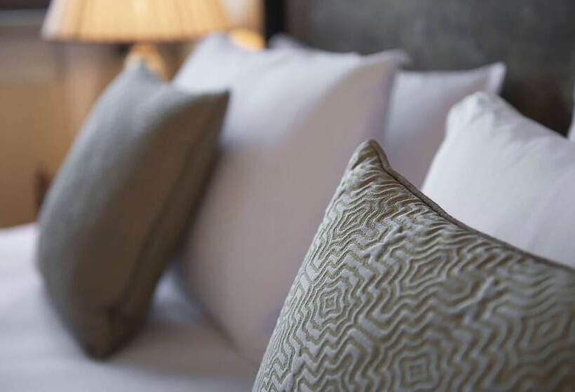 اتاق لوکس با چشم‌انداز دریاچه, San Clemente Palace Kempinski Venice