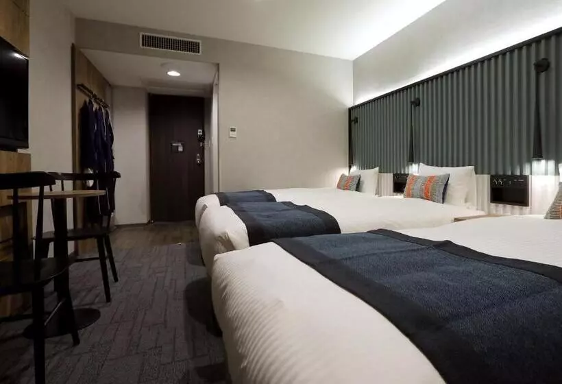 デラックストリプルルーム, The Knot Tokyo Shinjuku