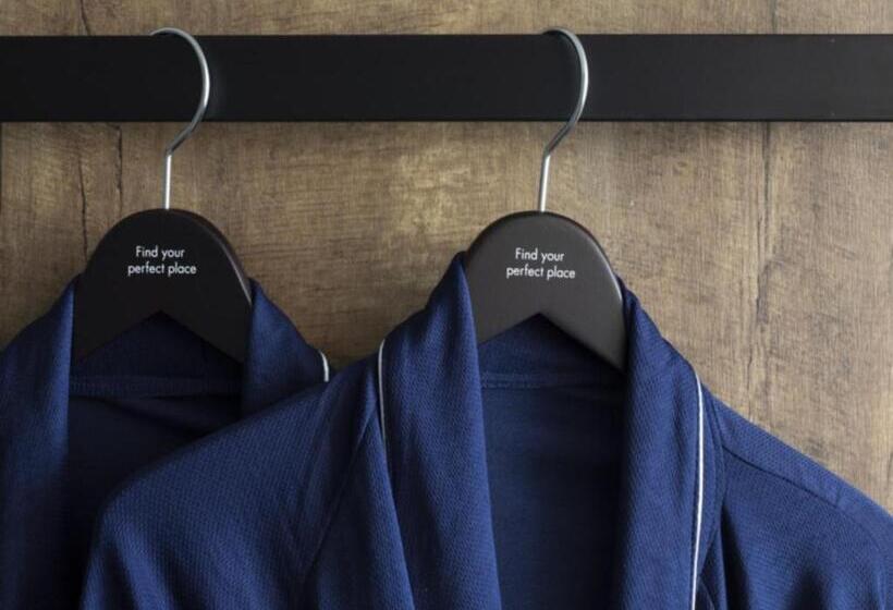 غرفة سوبيريور مطلة على المتنزه, The Knot Tokyo Shinjuku