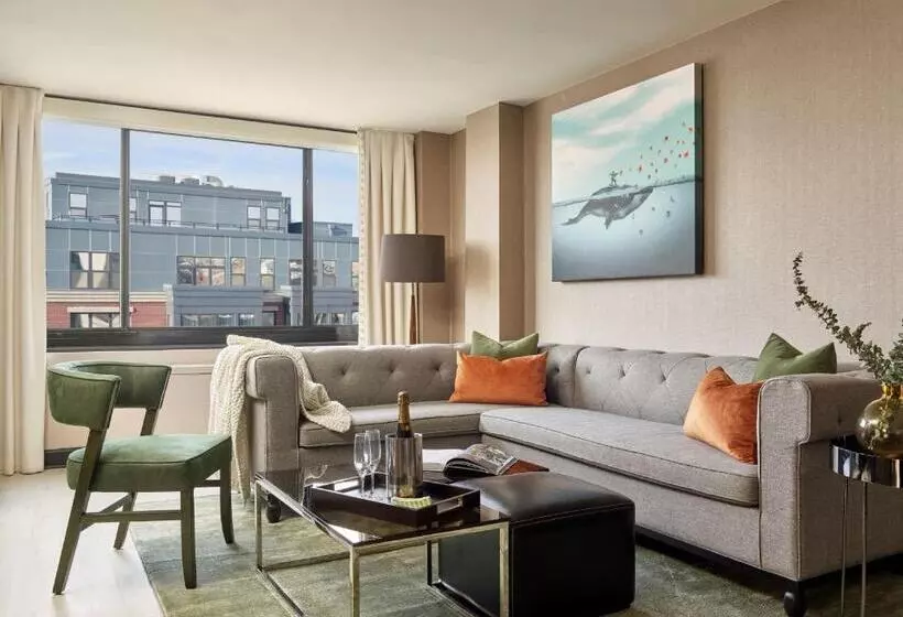 سوئیت برای معلولان, Viceroy Washington DC