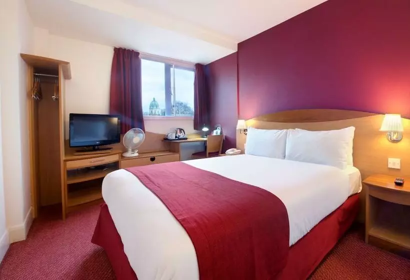 اتاق استاندارد, Waterloo Hub Hotel & Suites