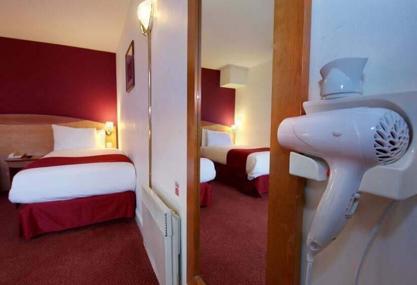 Номер Стандарт, Waterloo Hub Hotel & Suites