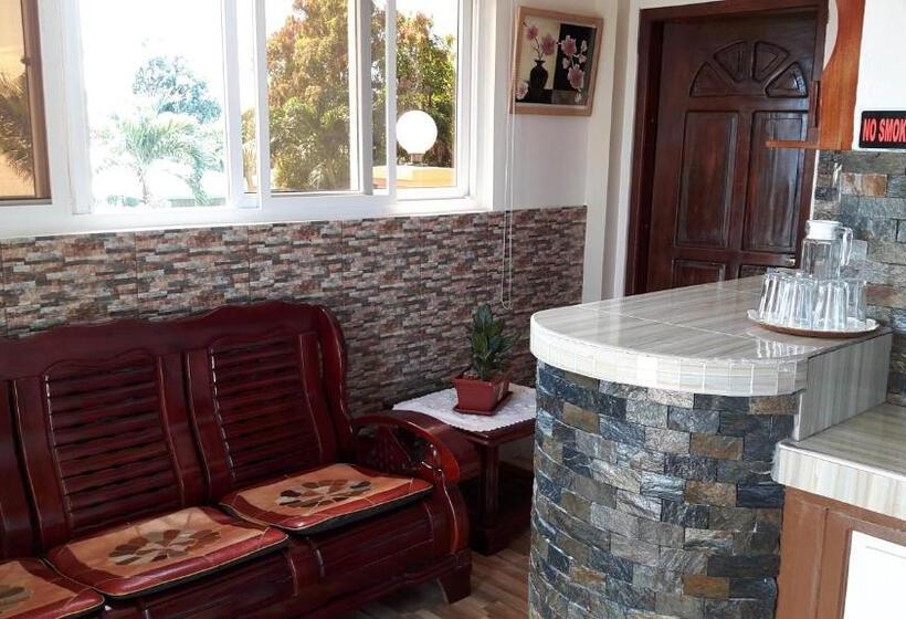 ファミリールーム, Fnt Transient House Near Hundred Islands