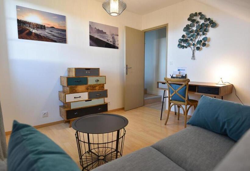 جناح عائلي, Petite Emeraude