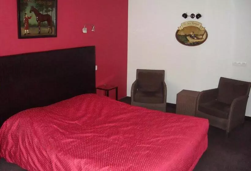 اتاق اکونومی, Hôtel De La Croix D Or