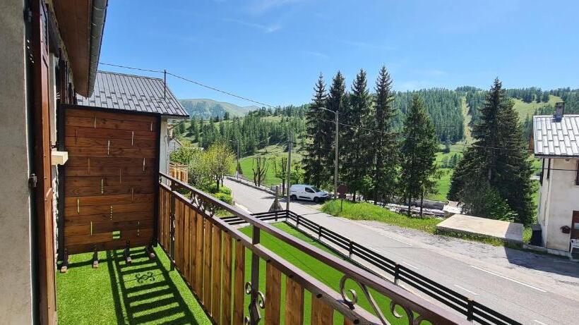 جناح, Hotel l'Escapade