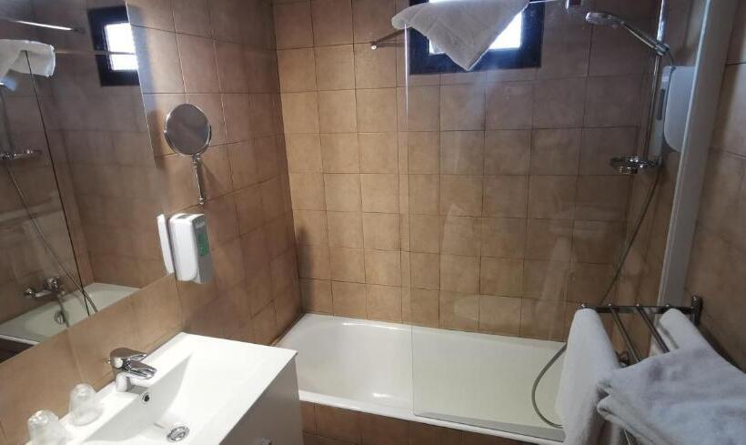 غرفة قياسية مزوَّدة بشُرفة, Hotel l'Escapade